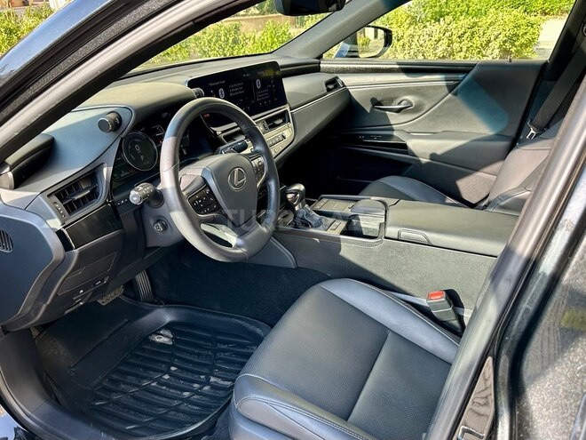 Lexus ES 300h 2022, 40,000 km - 2.5 l - Bakı