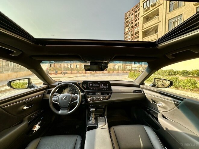 Lexus ES 300h 2022, 40,000 km - 2.5 l - Bakı