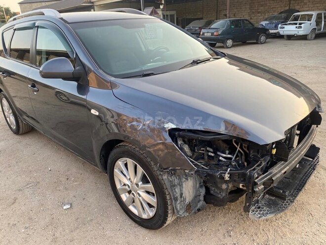 Kia Ceed 2009, 328,113 km - 1.6 л - Bakı