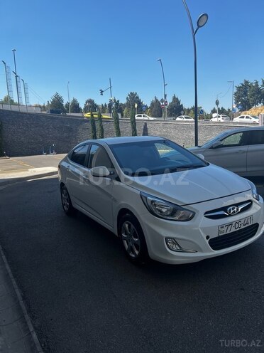 Hyundai Accent 2013, 199,624 km - 1.4 l - Bakı