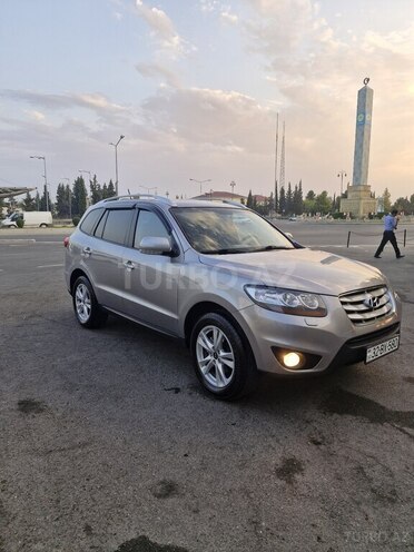 Hyundai Santa Fe 2010, 178,000 km - 2.2 l - Yevlax