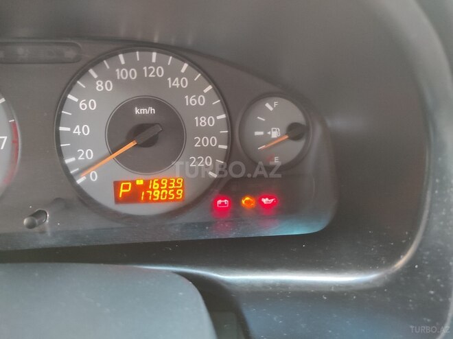 Nissan Sunny 2008, 179,000 km - 1.6 л - Naxçıvan