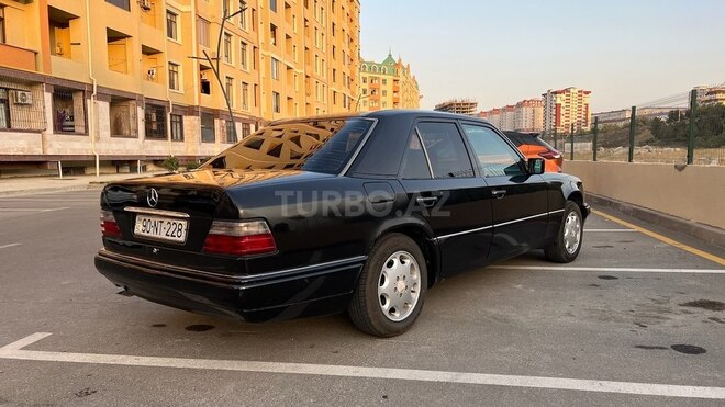 Mercedes E 200 1993, 419,500 km - 2.0 l - Sumqayıt