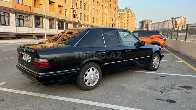 Mercedes E 200 1993, 419,500 km - 2.0 l - Sumqayıt