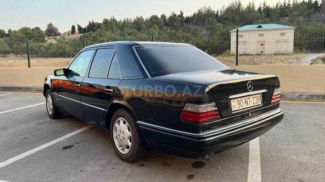 Mercedes E 200 1993, 419,500 km - 2.0 l - Sumqayıt