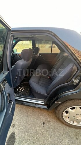 Mercedes E 200 1993, 419,500 km - 2.0 l - Sumqayıt