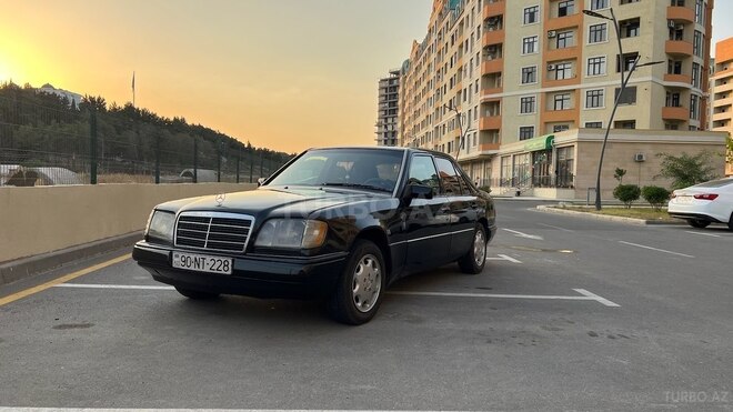 Mercedes E 200 1993, 419,500 km - 2.0 l - Sumqayıt