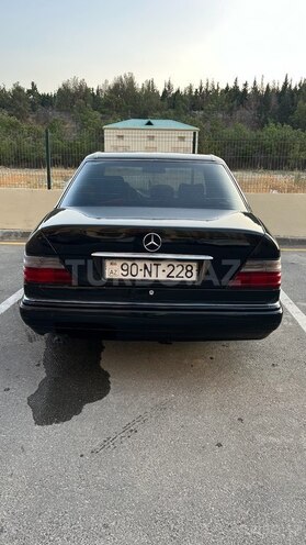 Mercedes E 200 1993, 419,500 km - 2.0 l - Sumqayıt