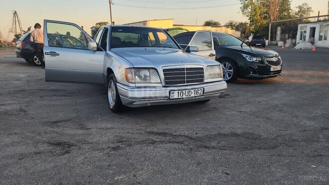 Mercedes E 200 1995, 490,000 km - 2.0 l - Bakı