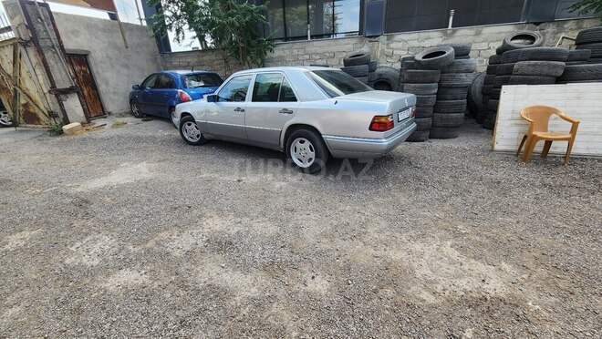Mercedes E 200 1995, 490,000 km - 2.0 l - Bakı