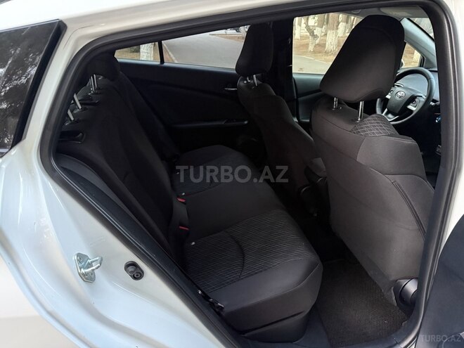 Toyota Prius 2017, 126,800 km - 1.8 l - Bakı
