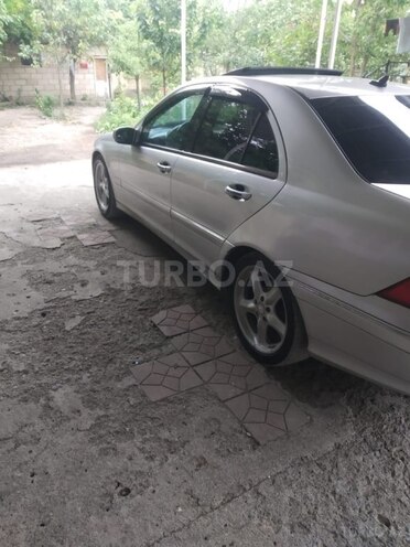 Mercedes C 230 2003, 327,000 km - 2.3 л - Şəki