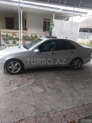 Mercedes C 230 2003, 327,000 km - 2.3 л - Şəki