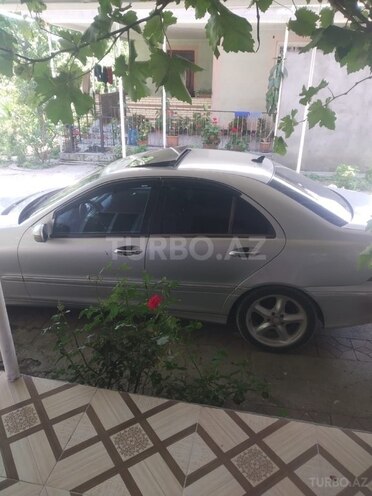 Mercedes C 230 2003, 327,000 km - 2.3 л - Şəki