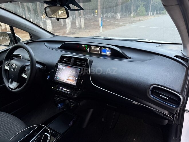 Toyota Prius 2017, 126,800 km - 1.8 l - Bakı