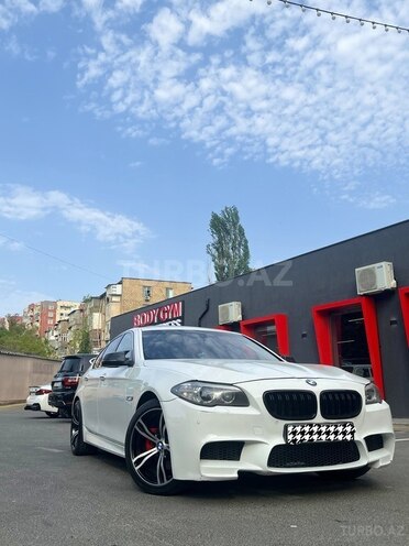 BMW 528 2014, 335,000 km - 2.0 l - Bakı