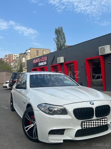 BMW 528 2014, 335,000 km - 2.0 l - Bakı