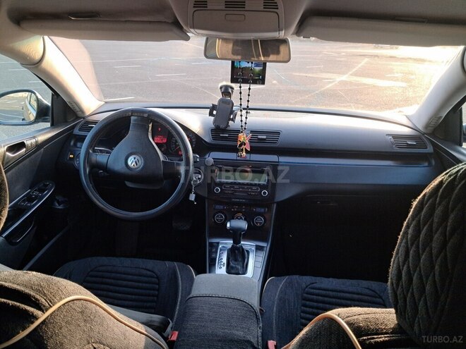 Volkswagen Passat 2009, 202,959 km - 1.8 l - Gəncə