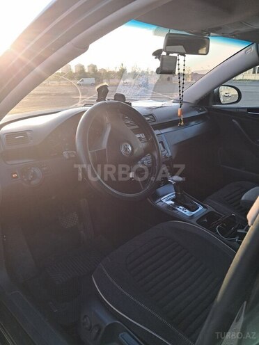 Volkswagen Passat 2009, 202,959 km - 1.8 l - Gəncə