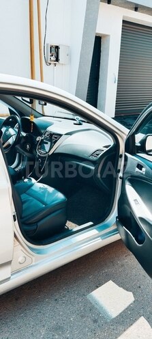 Hyundai Accent 2013, 140,000 km - 1.6 l - Bakı