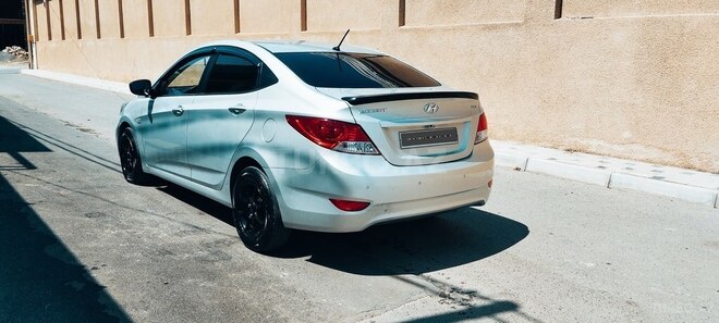Hyundai Accent 2013, 140,000 km - 1.6 l - Bakı