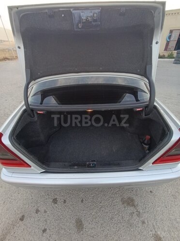 Mercedes C 230 2000, 250,000 km - 2.3 л - Siyəzən