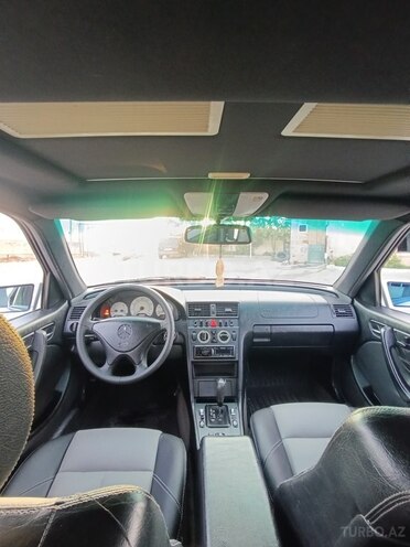 Mercedes C 230 2000, 250,000 km - 2.3 л - Siyəzən