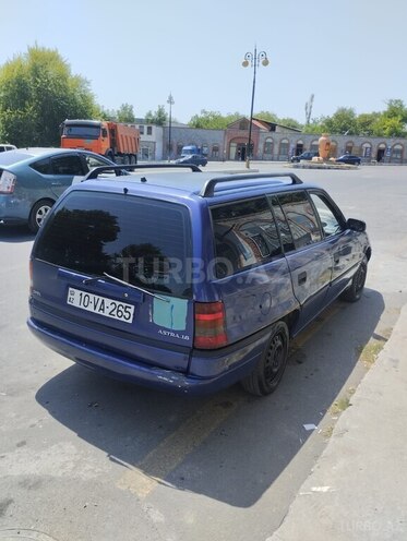 Opel Astra 1995, 204,000 km - 1.4 l - Şəki