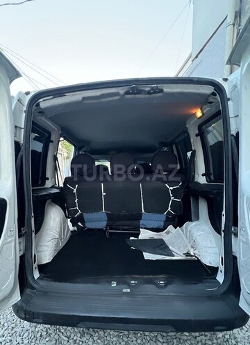 Fiat Doblo 2011, 725,800 km - 1.3 l - Bakı