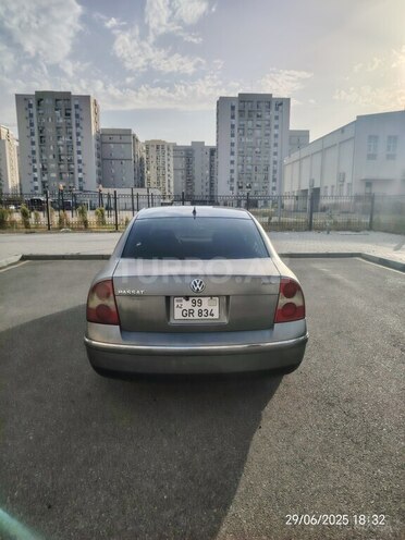 Volkswagen Passat 2003, 319,000 km - 1.8 l - Bakı