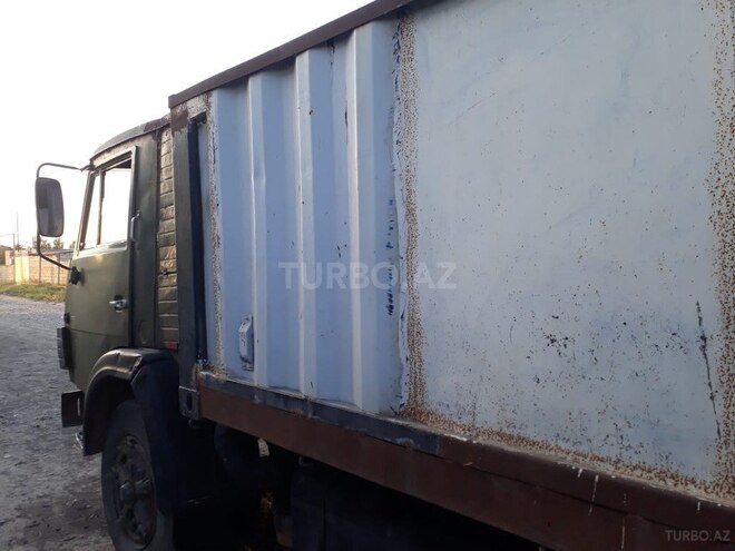KamAz 53212 1990, 999,999 km - 11.0 l - Neftçala