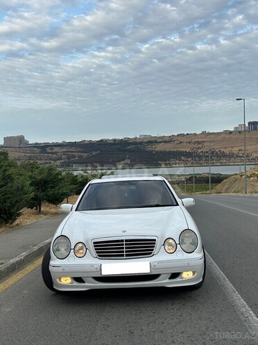 Mercedes E 280-3