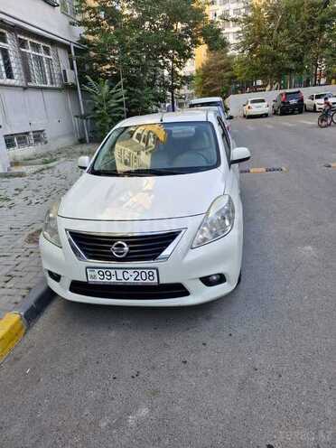 Nissan Sunny 2013, 330,600 km - 1.5 л - Bakı