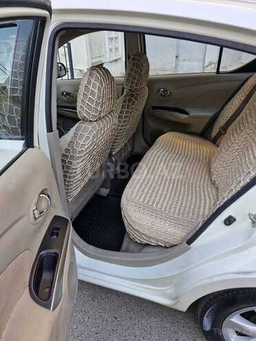 Nissan Sunny 2013, 330,600 km - 1.5 л - Bakı