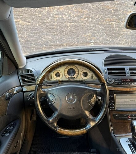 Mercedes E 320 2002, 588,000 km - 3.2 l - Bakı