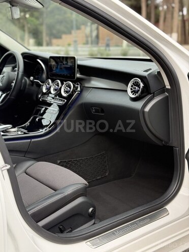 Mercedes C 200-8