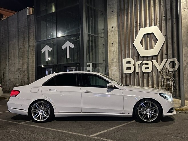 Mercedes E 220 d-4