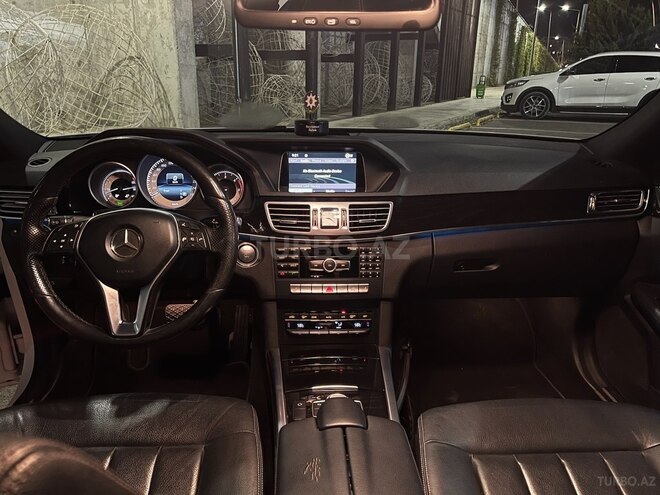 Mercedes E 220 d-10