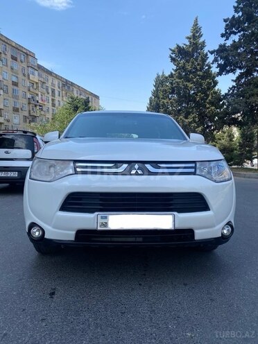 Mitsubishi Outlander 2013, 171,476 km - 2.4 л - Bakı