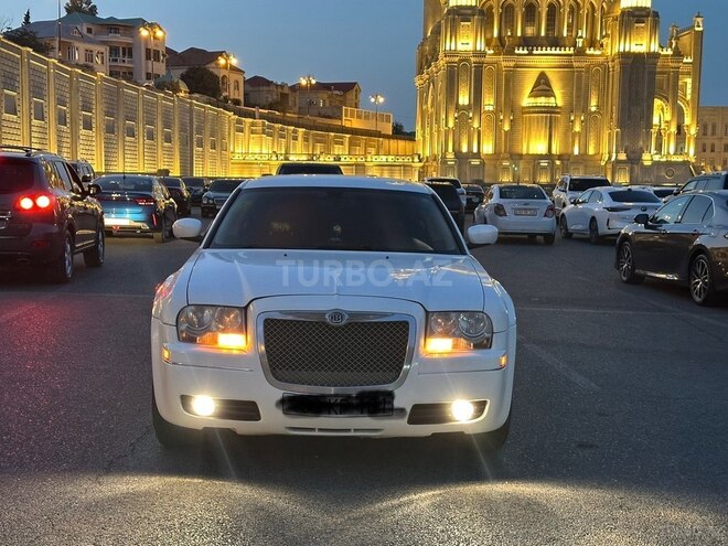 Chrysler 300C-3