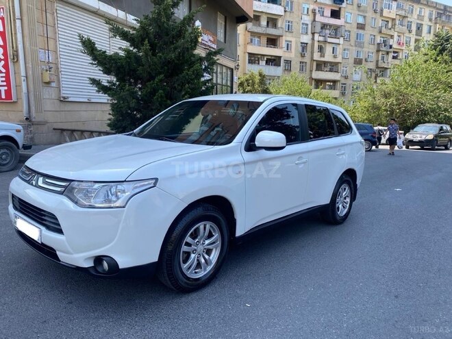 Mitsubishi Outlander 2013, 171,476 km - 2.4 л - Bakı