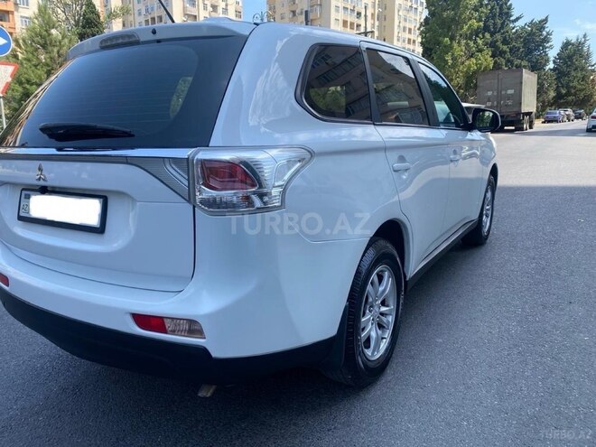 Mitsubishi Outlander 2013, 171,476 km - 2.4 л - Bakı