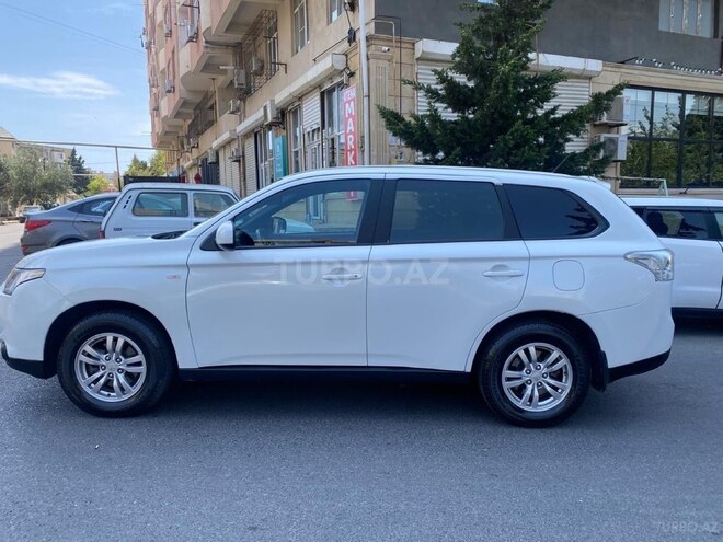 Mitsubishi Outlander 2013, 171,476 km - 2.4 л - Bakı