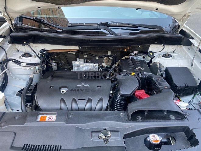 Mitsubishi Outlander 2013, 171,476 km - 2.4 л - Bakı
