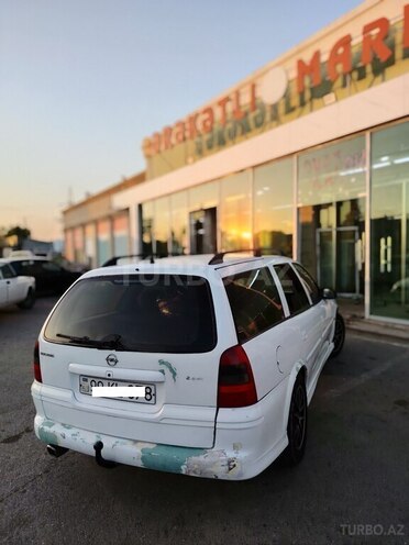 Opel Vectra-3