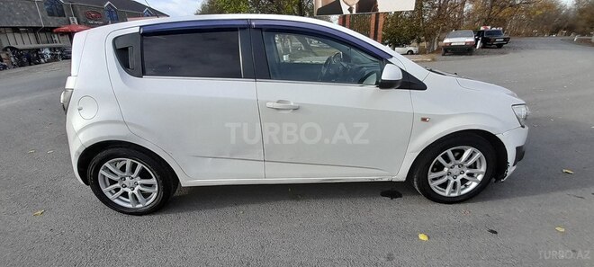 Chevrolet Aveo 2012, 250,250 km - 1.6 l - Qax