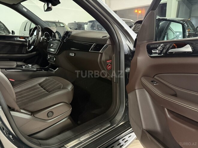 Mercedes GLS 400 4MATIC-20