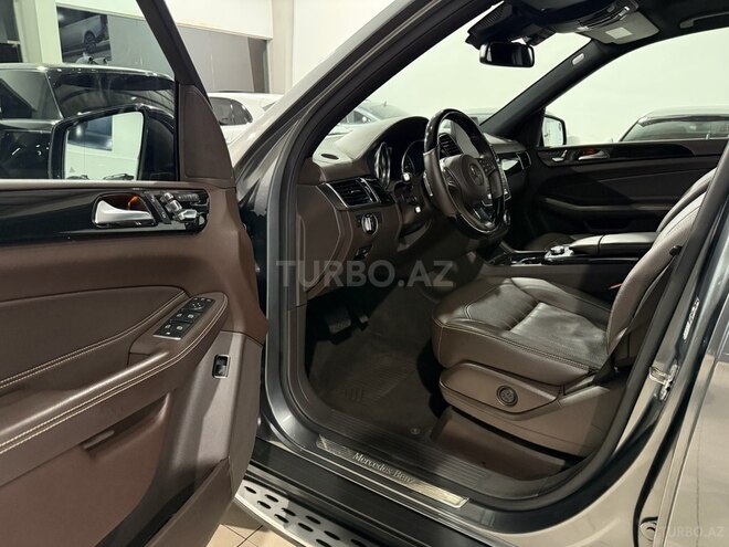 Mercedes GLS 400 4MATIC-14