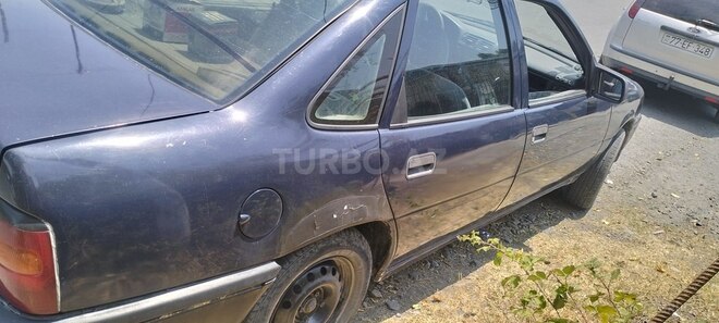 Opel Vectra 1993, 455,000 km - 1.8 l - Qəbələ