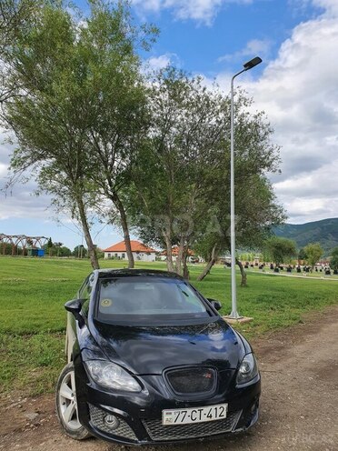 SEAT Leon-2